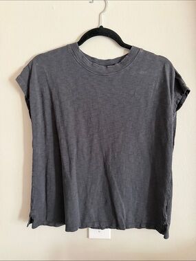 Universal Thread Women's Distressed Cap/Sleeveless Tee in Charcoal